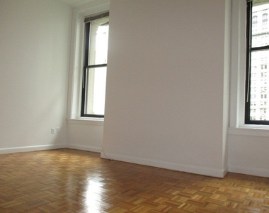 71 Broadway - Photo Thumbnail 1