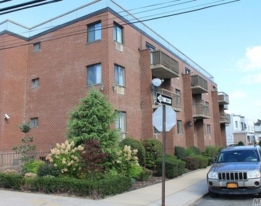 66-15 69th St - Photo Thumbnail 2