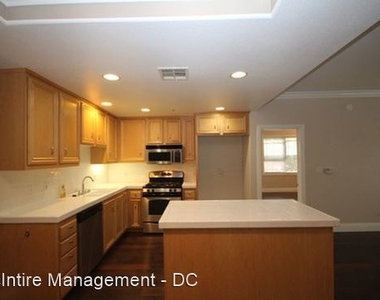 286 N. Madison Avenue, Unit 106 - Photo Thumbnail 6