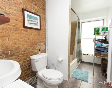 1604 Lexington Avenue - Photo Thumbnail 4