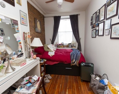 1604 Lexington Avenue - Photo Thumbnail 5