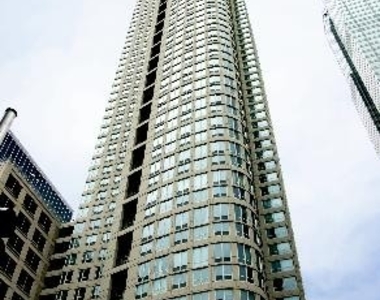 345 N Lasalle - Photo Thumbnail 12