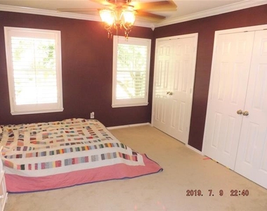 609 Herefordshire Lane - Photo Thumbnail 17