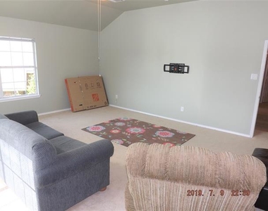 609 Herefordshire Lane - Photo Thumbnail 15