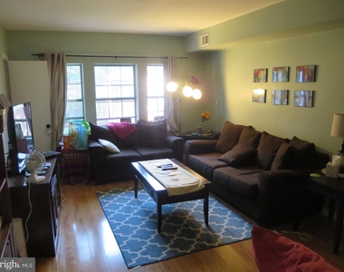 1707 N Troy Street - Photo Thumbnail 4