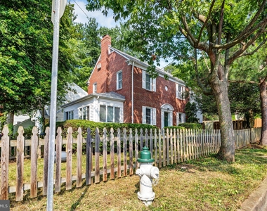 4913 Berkley Street - Photo Thumbnail 20