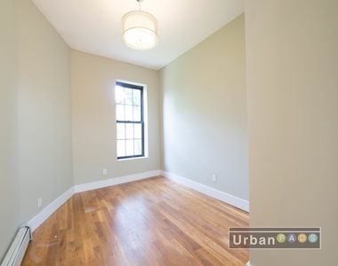 979 Greene Avenue - Photo Thumbnail 7