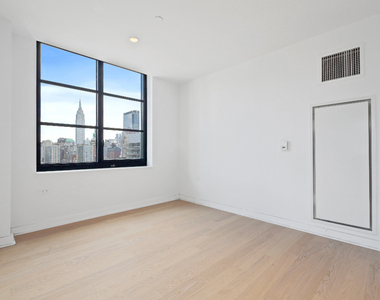 515 West 38th Street - Photo Thumbnail 5