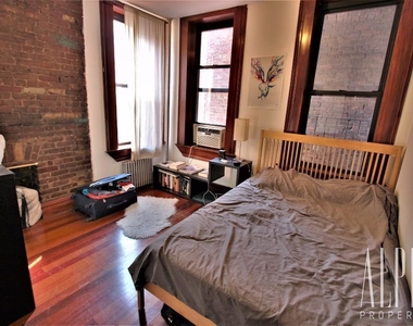 545 E 5th St. - Photo Thumbnail 2