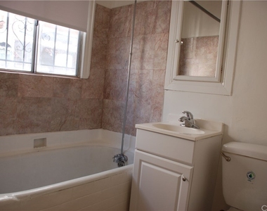 1141 Gordon Street 1/4 - Photo Thumbnail 19