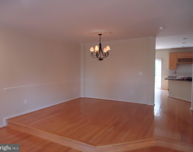 4105 Leclair Court - Photo Thumbnail 5