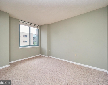 851 N Glebe Rd #414 - Photo Thumbnail 17