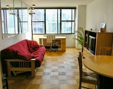 301 East 45 Street - Photo Thumbnail 0