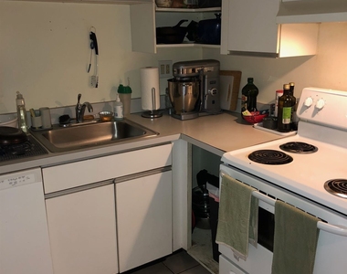 1806 Green St Apt 110 - Photo Thumbnail 0