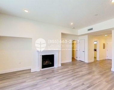 14934 Burbank Blvd Unit 101 - Photo Thumbnail 5