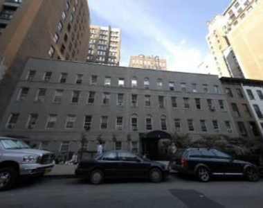 111 East 26th Street - Photo Thumbnail 2