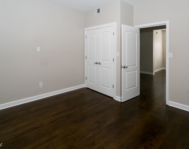 1606 W. Berwyn, Unit 2 - Photo Thumbnail 10