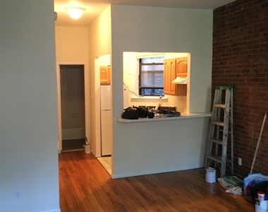 327 E 92nd - Photo Thumbnail 1