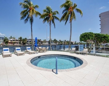 2687 N Ocean Boulevard - Photo Thumbnail 8