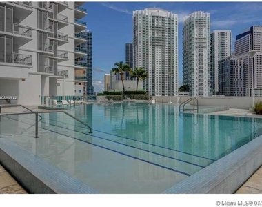 350 S Miami Ave - Photo Thumbnail 7