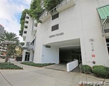 1750 N Bayshore Dr - Photo Thumbnail 8