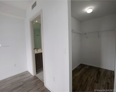 801 S Miami Ave - Photo Thumbnail 25