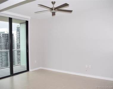 1010 Brickell Ave # A1305 - Photo Thumbnail 7