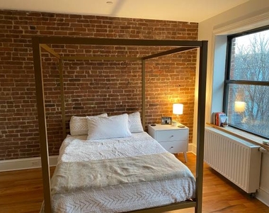 538 West 149 Street - Photo Thumbnail 2