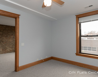 3712 N. Clark - Photo Thumbnail 12