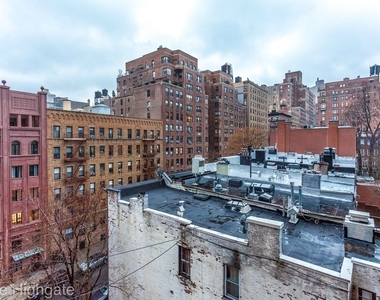 182 East 95th Street - Photo Thumbnail 7