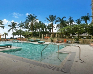 550 Okeechobee Boulevard - Photo Thumbnail 18