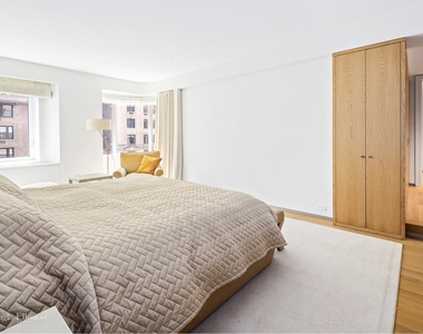 530 Park Avenue - Photo Thumbnail 18