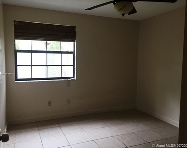 3545 Magellan Cir - Photo Thumbnail 3