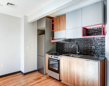 268 Metropolitan Avenue - Photo Thumbnail 1