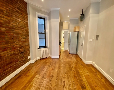 239 Mott Street - Photo Thumbnail 3