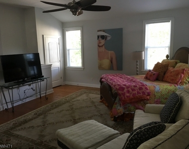 30 Kent Place Blvd, Apt. 3 - Photo Thumbnail 4