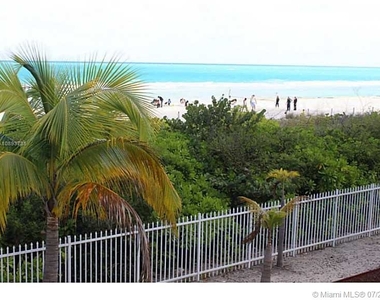 6039 Collins Ave - Photo Thumbnail 16