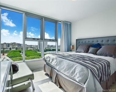 6899 Collins Ave - Photo Thumbnail 7