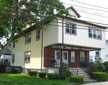 25 Rumford Avenue - Photo Thumbnail 11