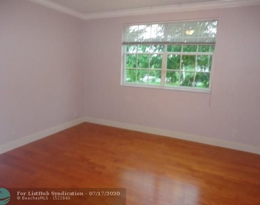 1328 Bayview Cir - Photo Thumbnail 21