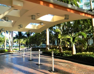 2000 N Bayshore Dr - Photo Thumbnail 71