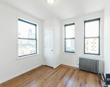 78 West 11 Street - Photo Thumbnail 3