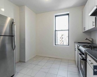 78 West 11 Street - Photo Thumbnail 2