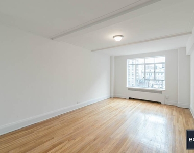 137 East 38th Street - Photo Thumbnail 4