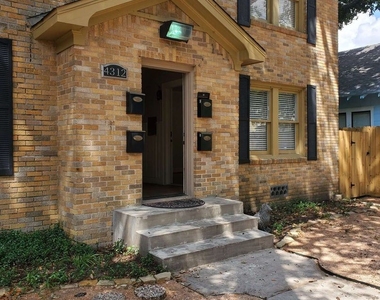 4312 Roseland St - Photo Thumbnail 21