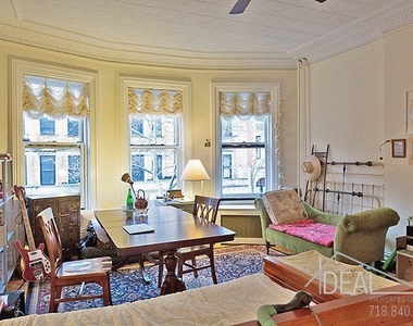 30 Montgomery Place - Photo Thumbnail 1