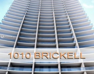1010 Brickell Av - Photo Thumbnail 0