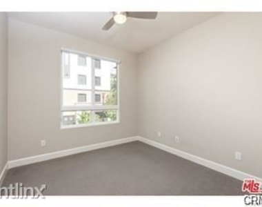 12895 Runway Rd Apt 3 # Apt - Photo Thumbnail 6