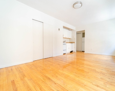 260 West 27th Street - Photo Thumbnail 1