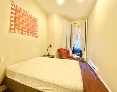 358 West 46th Street - Photo Thumbnail 6